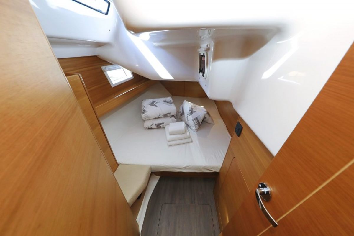 Cabin on Ianira, a Elan Impression 45.1 sailboat at Grad Biograd na Moru, Croatia