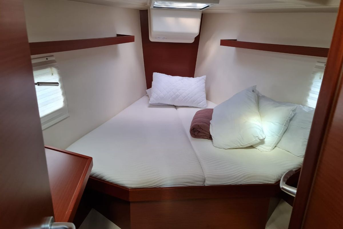 Cabin on Mystique, a Hanse Yachts Hanse 418 sailboat at Municipal Unit of Ellomenos, Greece