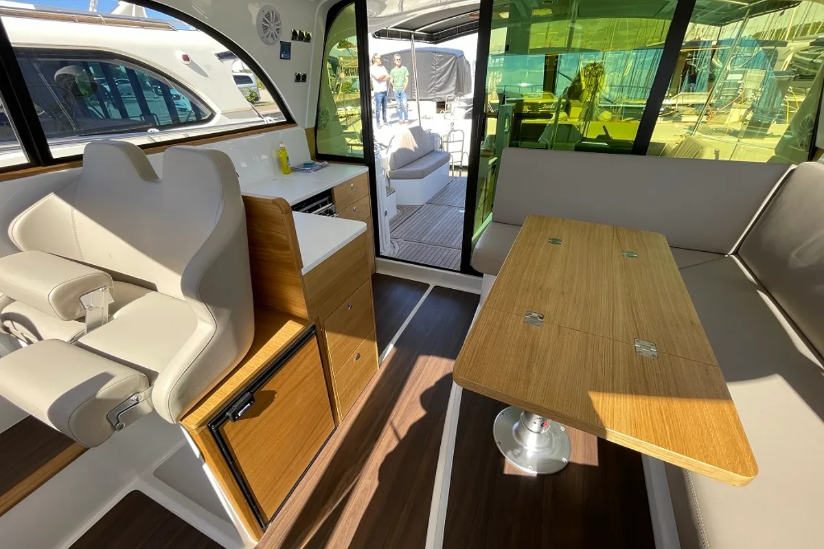 Salon of Baby Blue, a SAS - Vektor Adriana 44 FLY yacht at Općina Sukošan, Croatia