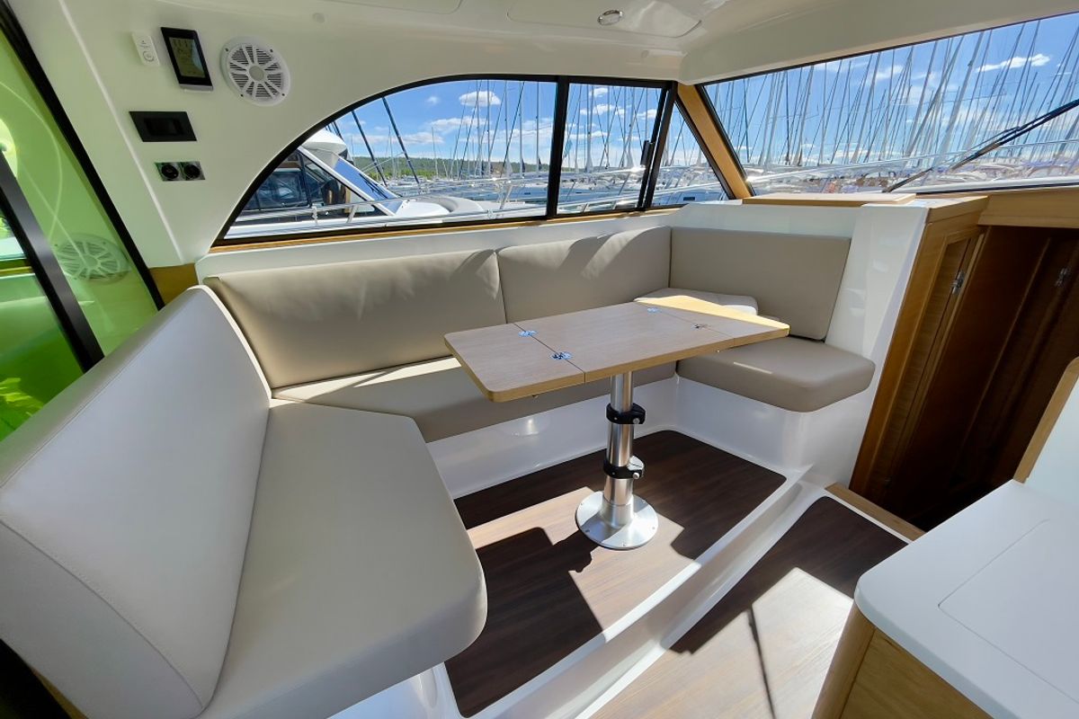 Salon of Baby Blue, a SAS - Vektor Adriana 44 FLY yacht at Općina Sukošan, Croatia