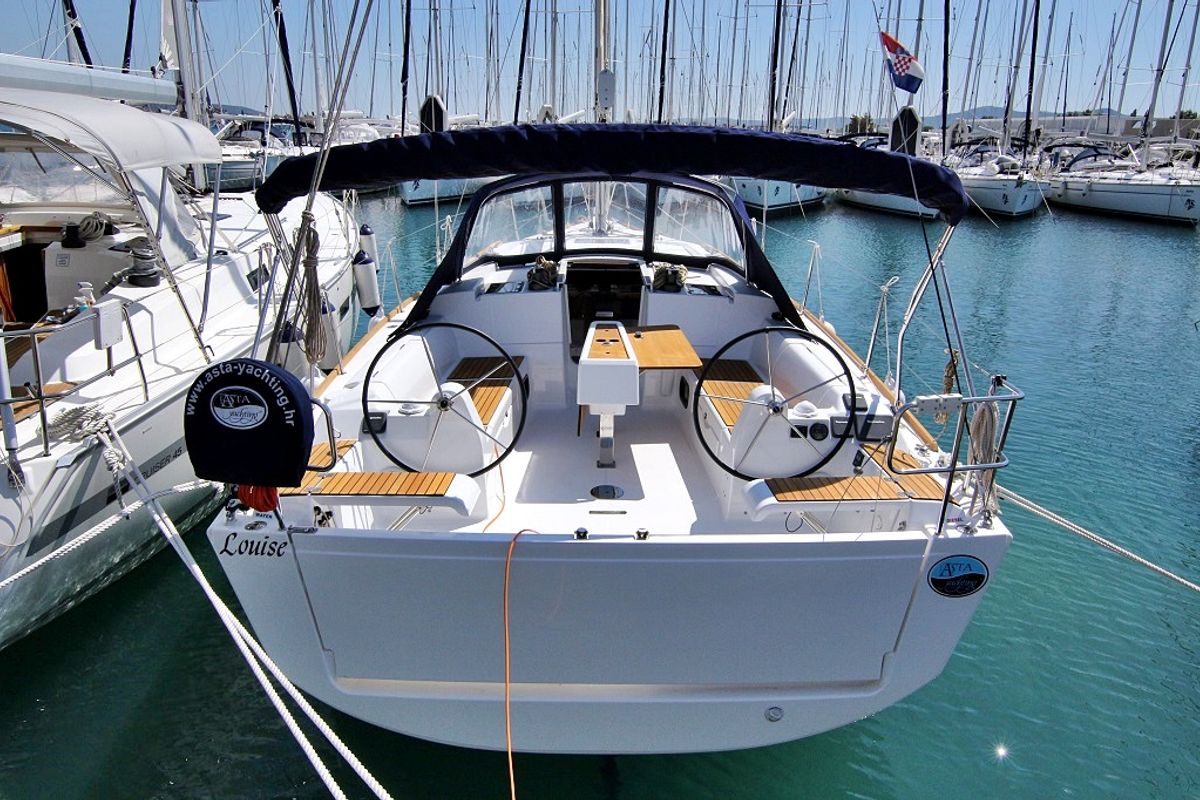 Exterior view of Louise, a Dufour 382 GL sailboat at Općina Sukošan, Croatia