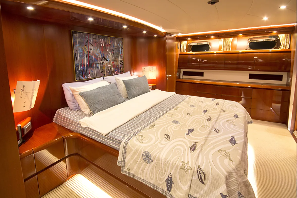 Cabin on 24M Deluxe Maiora Motoryacht, a Maiora 24 yacht at Bodrum, Turkey