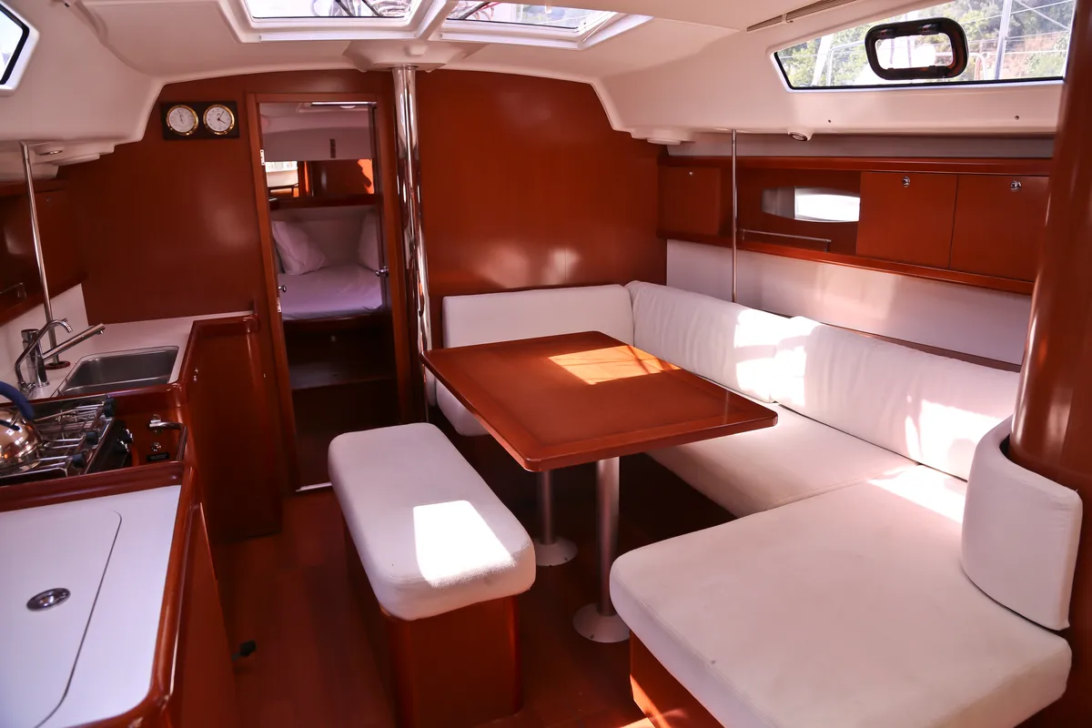 Salon of Thalassa, a Beneteau Oceanis 40 sailboat at Volos Municipality, Greece
