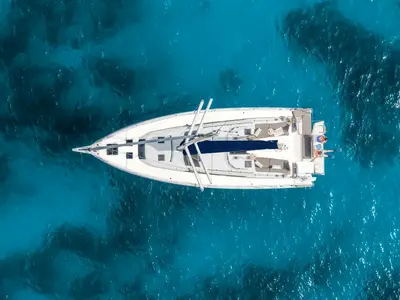 Exterior view of Moorings 41.3 Exclusive, a Dufour 41 sailboat at Marigot, France