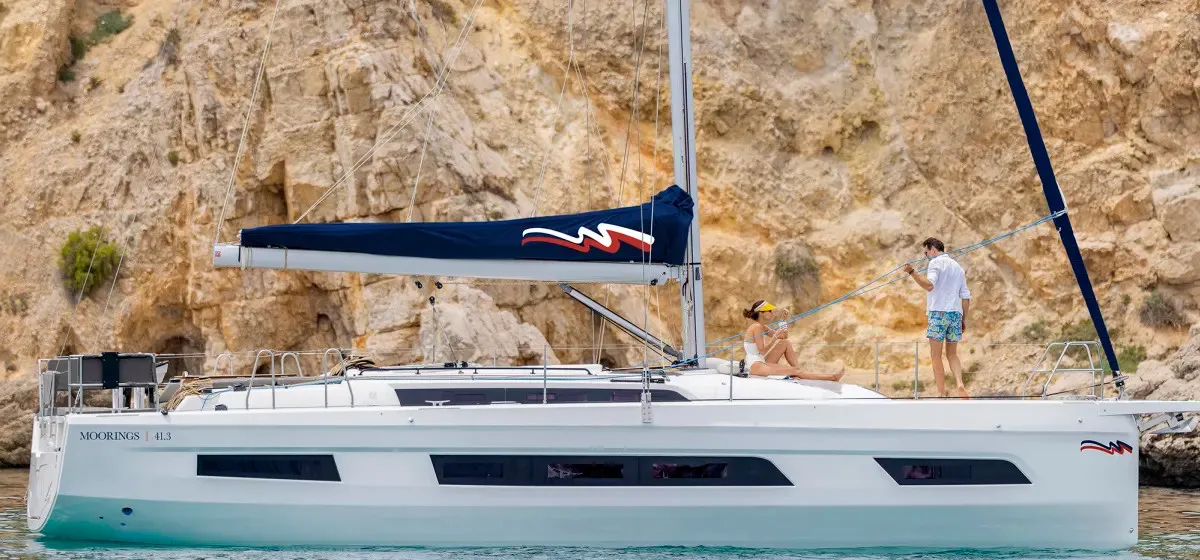 Exterior view of Moorings 41.3 Exclusive, a Dufour 41 sailboat at Marigot, France