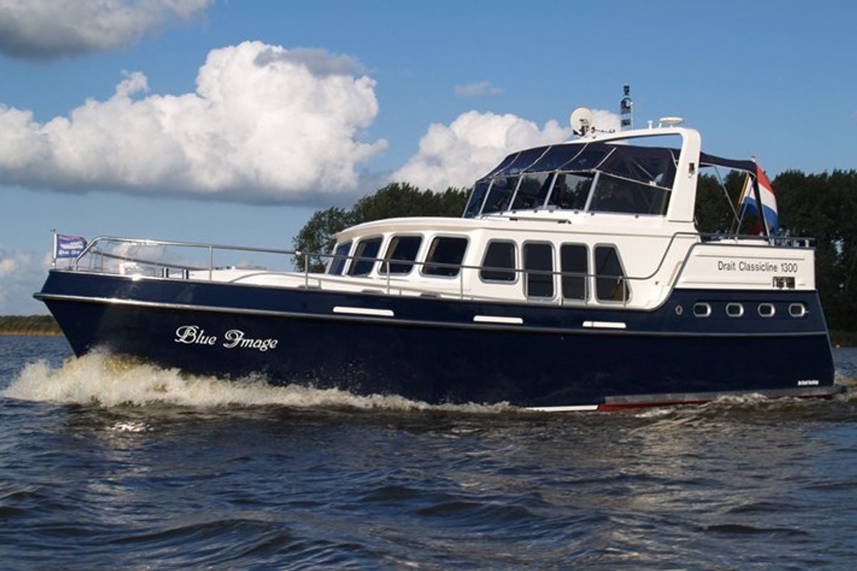 Exterior view of Drait 52, a De Drait Classicline 1300 motorboat at Woudsend, Netherlands
