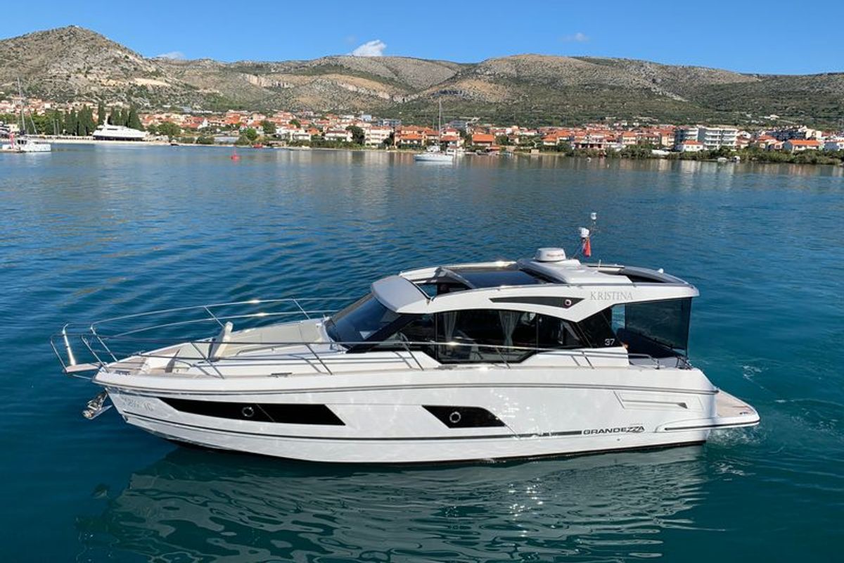Exterior view of KRISTINA, a Grandezza 37 CA motorboat at Grad Trogir, Croatia