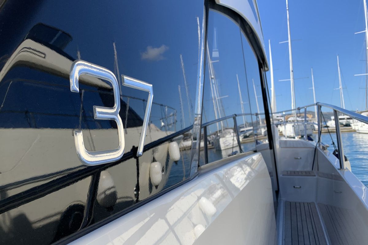 KRISTINA, a Grandezza 37 CA motorboat at Grad Trogir, Croatia
