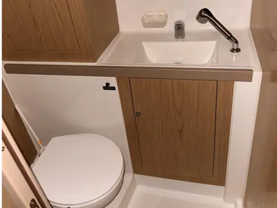 Head on Targa, a Beneteau Oceanis 41.1 sailboat at Roses, Spain