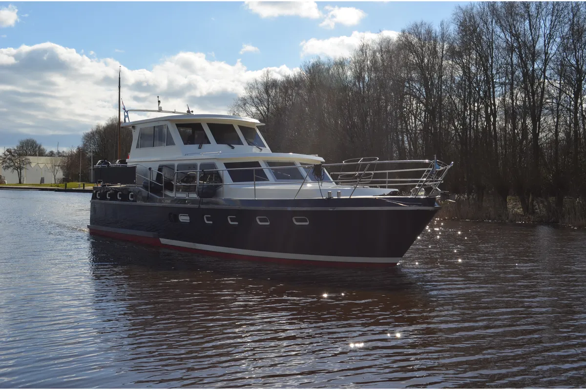Exterior view of Drait 34, a De Drait Renal 50 motorboat at Drachten, Netherlands