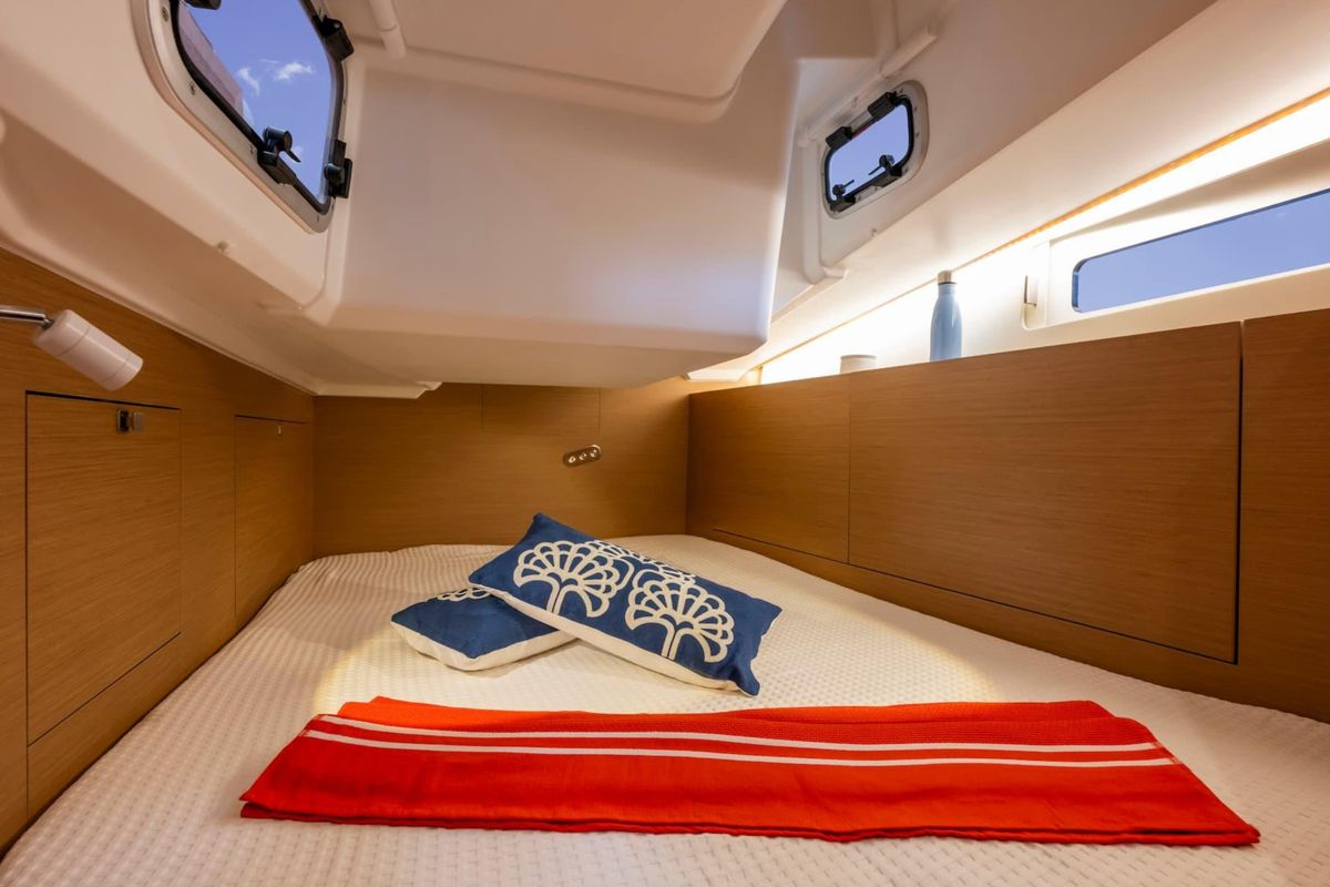 Cabin on Starlet, a Jeanneau Sun Odyssey 415 sailboat at Gouvia, Greece