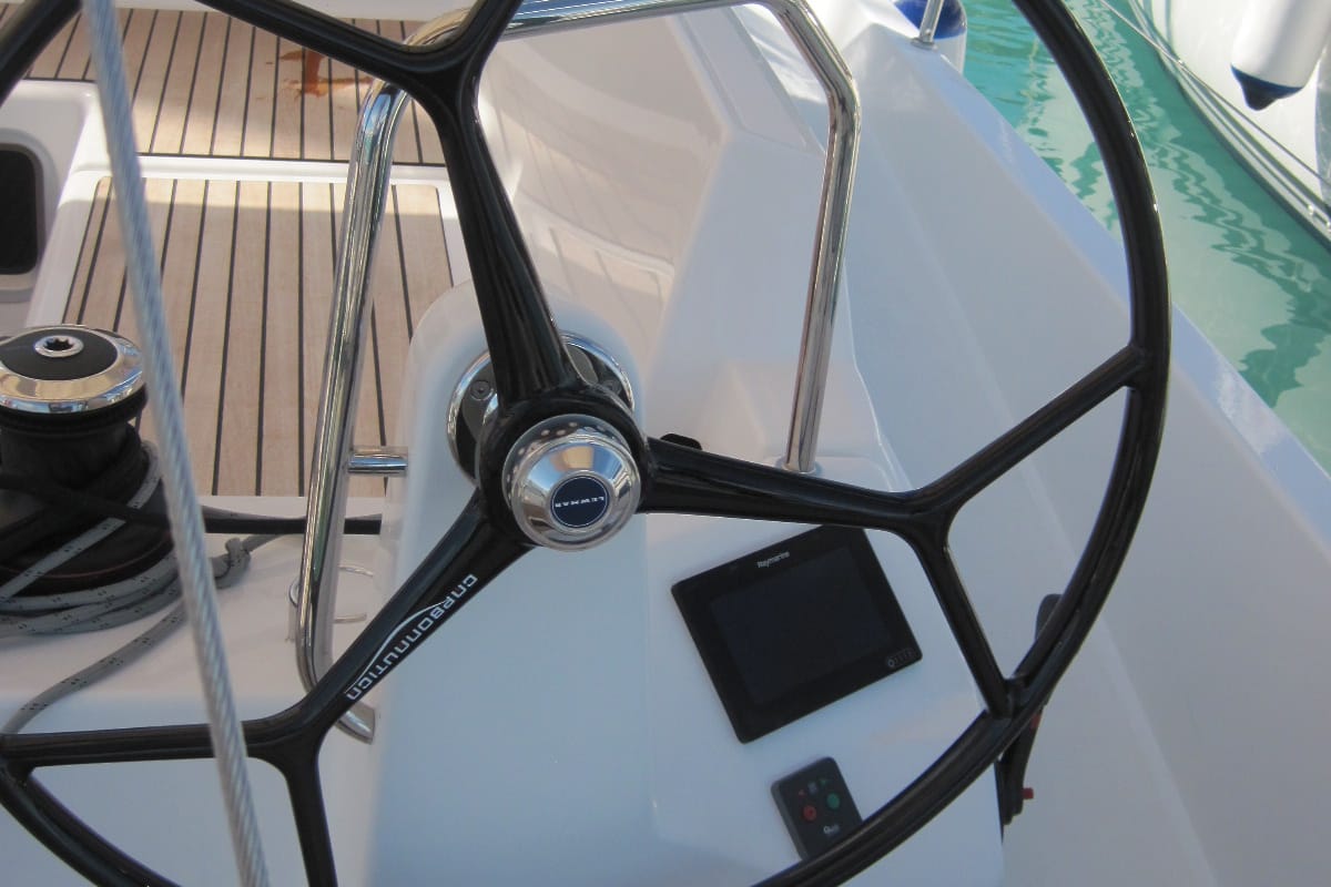 Cabin on Enrica, a Jeanneau Sun Odyssey 440 sailboat at Capo d'Orlando, Italy