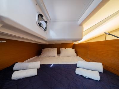 Cabin on Amorgos, a Jeanneau Sun Odyssey 440 sailboat at Lavreotiki Municipal Unit, Greece