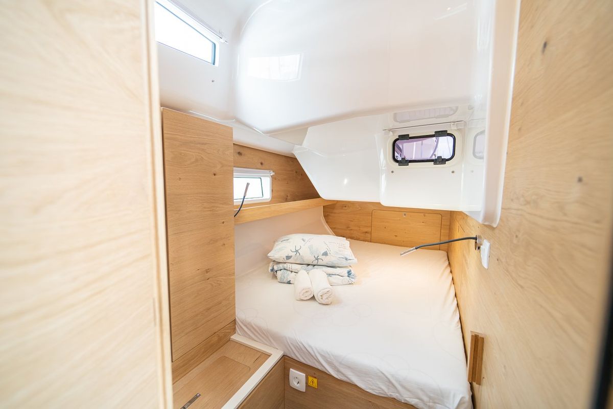 Cabin on Giovannina, a Elan Impression 45 sailboat at Grad Kaštela, Croatia