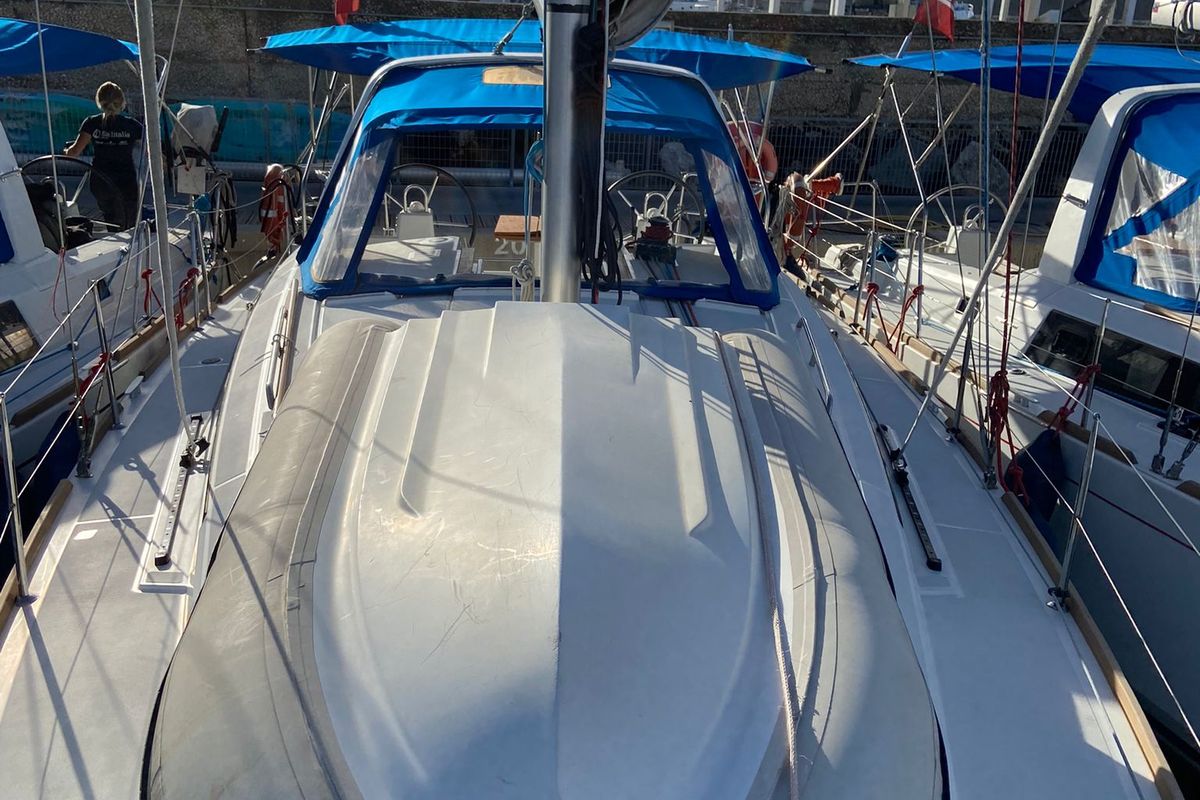 Deck of Caroline, a Beneteau Oceanis 38 sailboat at Procida, Italy