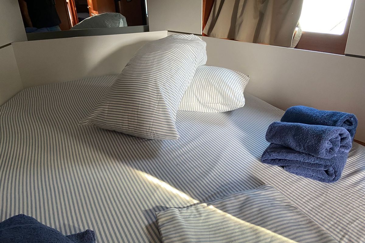 Cabin on Caroline, a Beneteau Oceanis 38 sailboat at Procida, Italy