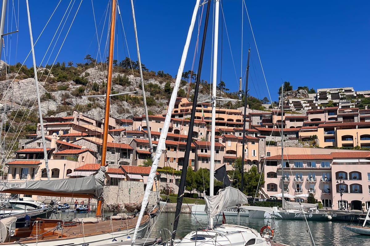 Exterior view of Don Cangrejo, a Gulet Trimaran sailboat at Duino Aurisina / Devin - Nabrežina, Italy