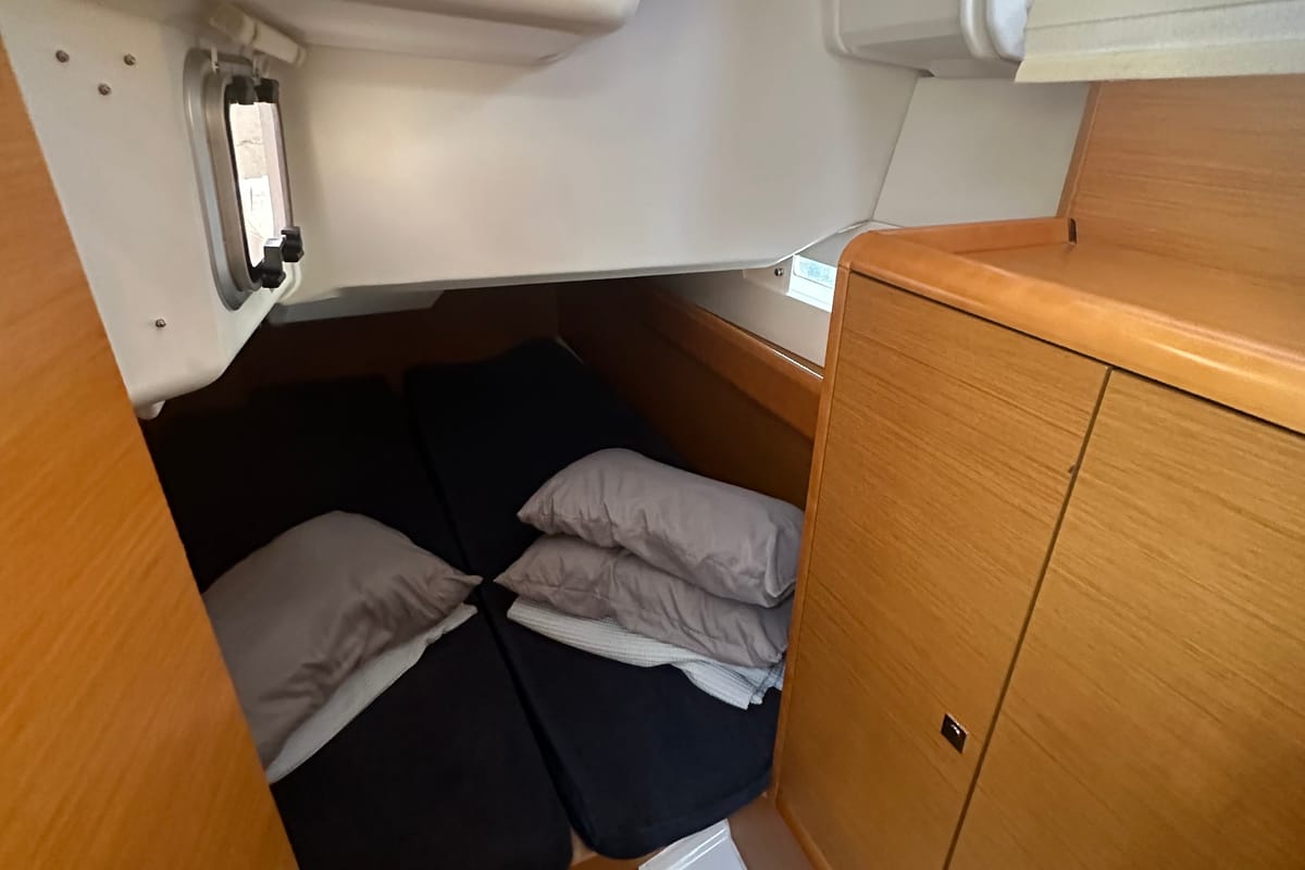 Cabin on OYSTER SHELL, a Jeanneau Sun Odyssey 379 sailboat at Athens, Greece