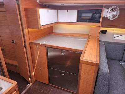 Cabin on Sunshine Daydream, a Dufour 430 sailboat at Charlotte Amalie, United States