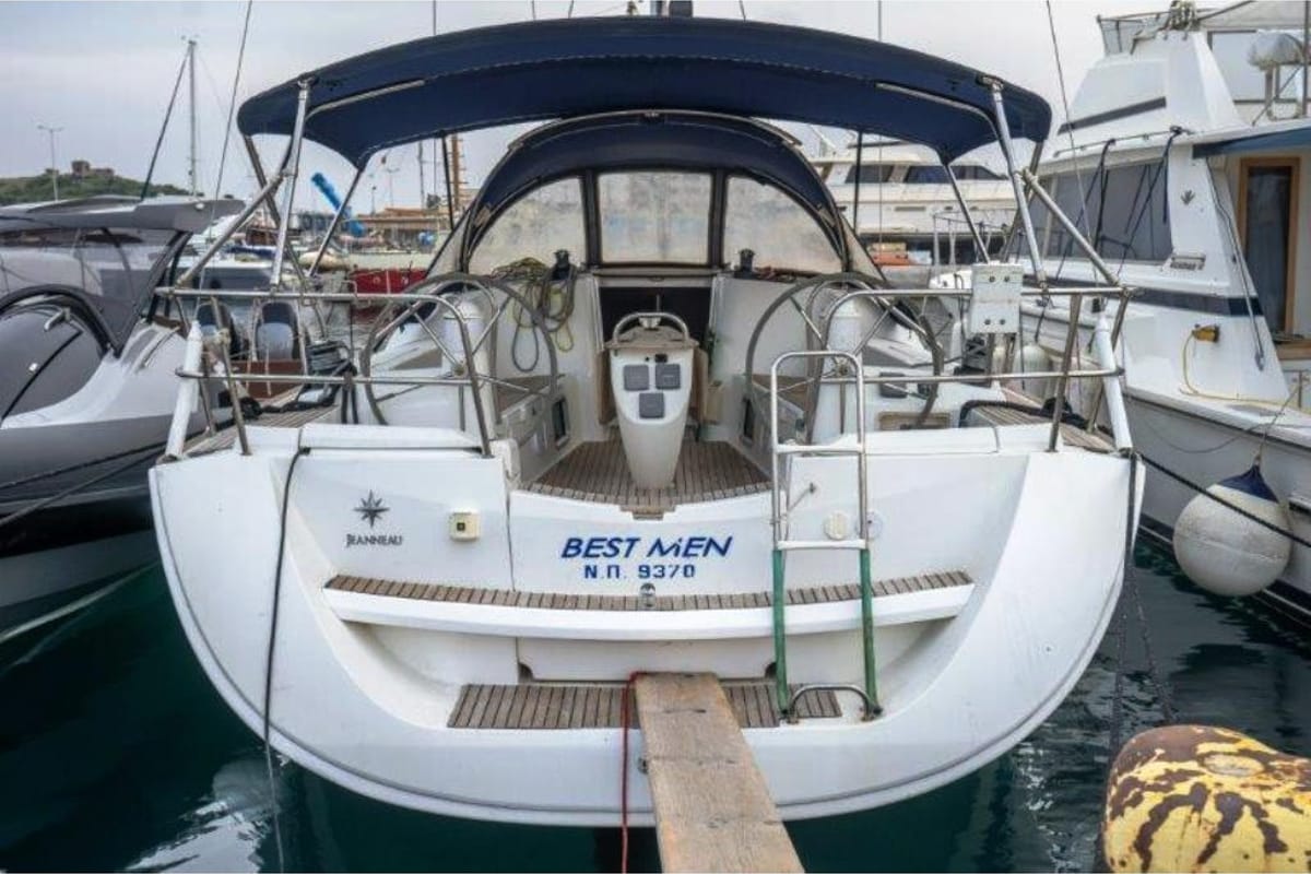 Cockpit of Best Men, a Jeanneau Sun Odyssey 42i sailboat at Neo Klima, Greece
