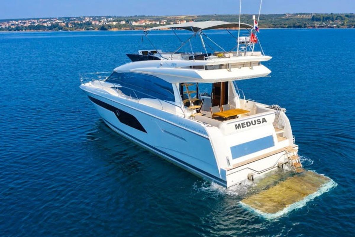 Exterior view of Medusa, a Jeanneau Prestige 520 Flybridge yacht at Split, Croatia