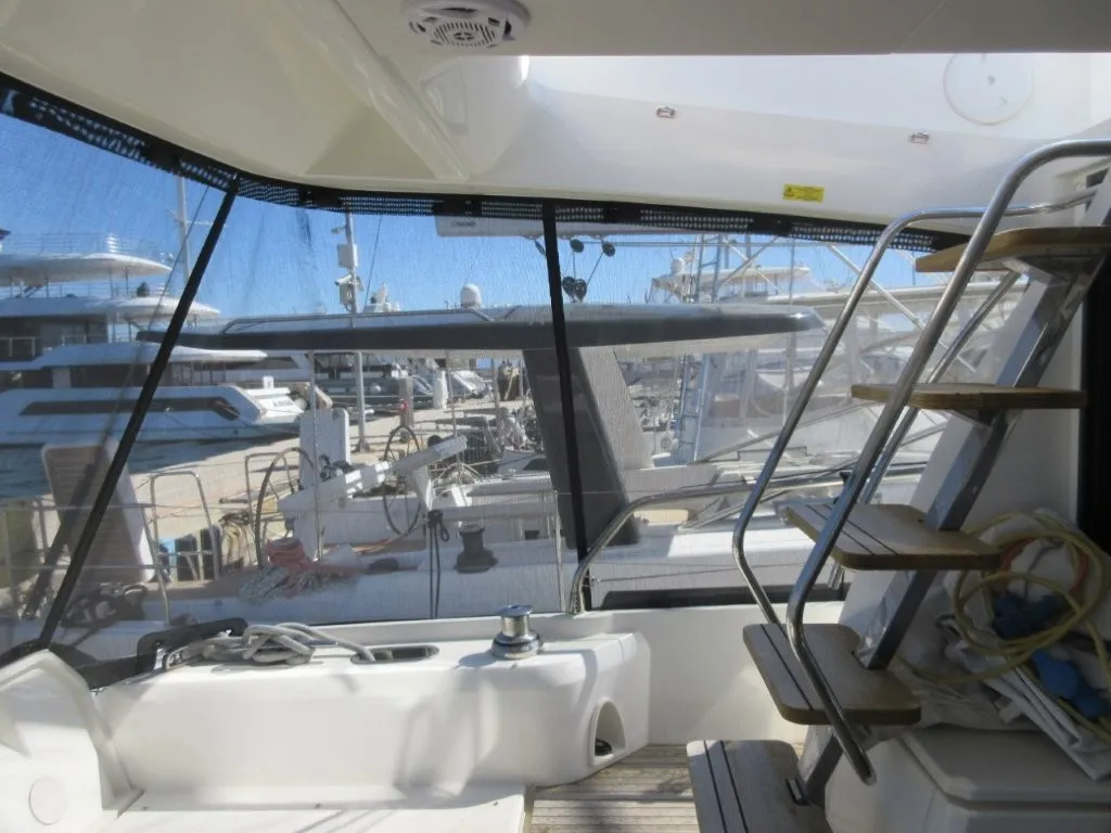 Medusa, a Jeanneau Prestige 520 Flybridge yacht at Split, Croatia