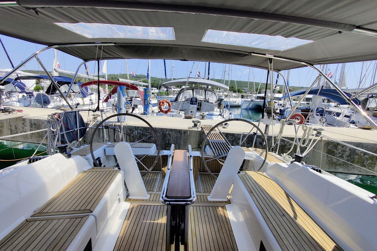 Salon of Fany, a Hanse Yachts Hanse 388 sailboat at Općina Sukošan, Croatia