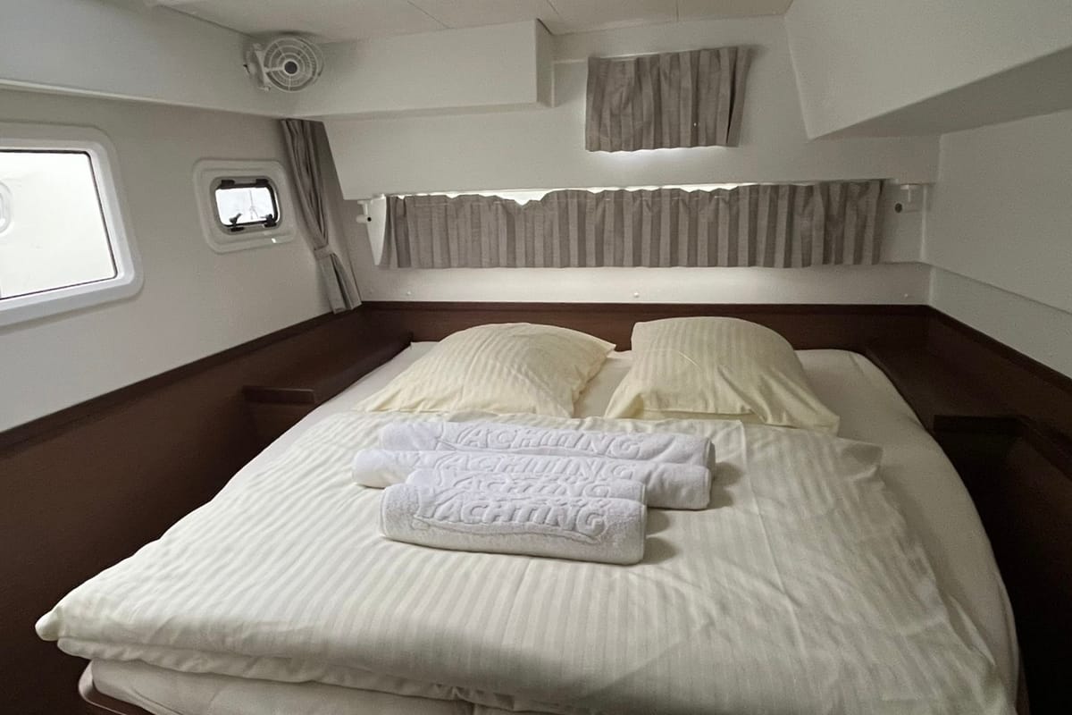 Cabin on Grand Deluxe III, a Lagoon 42 catamaran at Grad Šibenik, Croatia