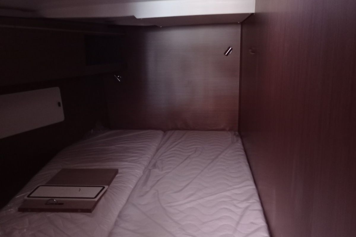Cabin on Annezia Star, a Beneteau Oceanis 51.1 sailboat at Athens, Greece