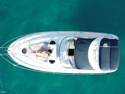 Cockpit of Barlovento Segundo, a Bavaria Sport 35 motorboat at Palma de Mallorca, Spain