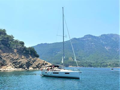 Salon of North Wind 44, a Jeanneau Sun Odyssey 440 sailboat at Sipias Municipal Unit, Greece