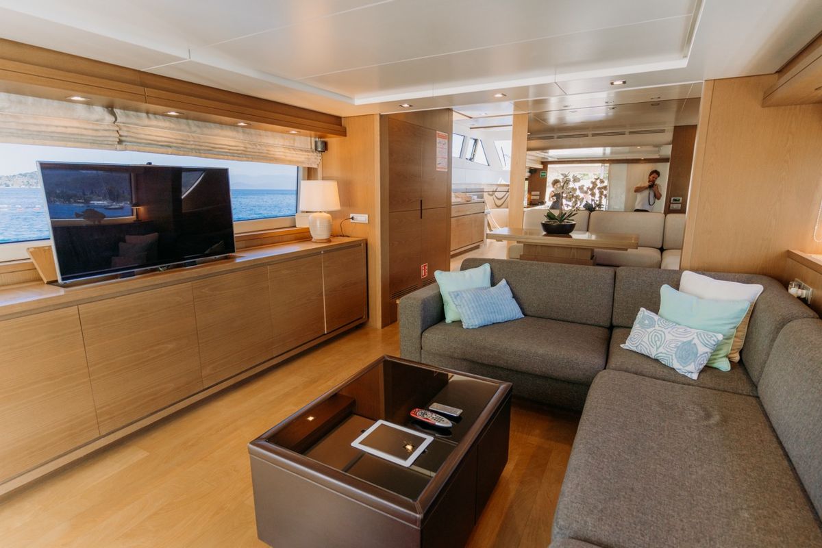 Salon of KUUM, a Sanlorenzo San Lorenzo 72 yacht at Bodrum, Turkey