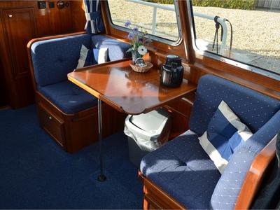 Salon of Tessa, a De Drait Monty Bank Trawler 9.5 motorboat at Woudsend, Netherlands