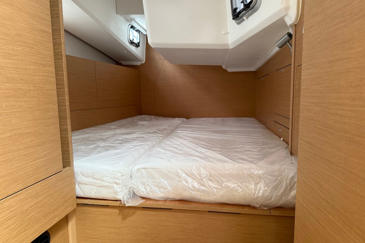 Cabin on Mare, a Jeanneau Sun Odyssey 410 sailboat at Općina Rogoznica, Croatia