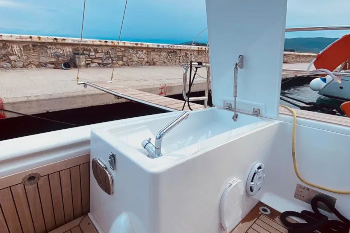 Deck of Rogira, a Hanse Yachts Hanse 458 sailboat at Volos Municipality, Greece
