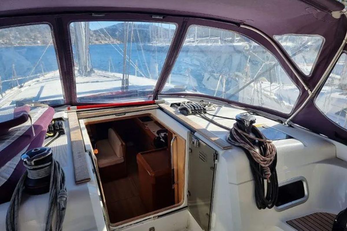 Galley of Evelina, a Jeanneau Sun Odyssey 509 sailboat at Kontokali, Greece