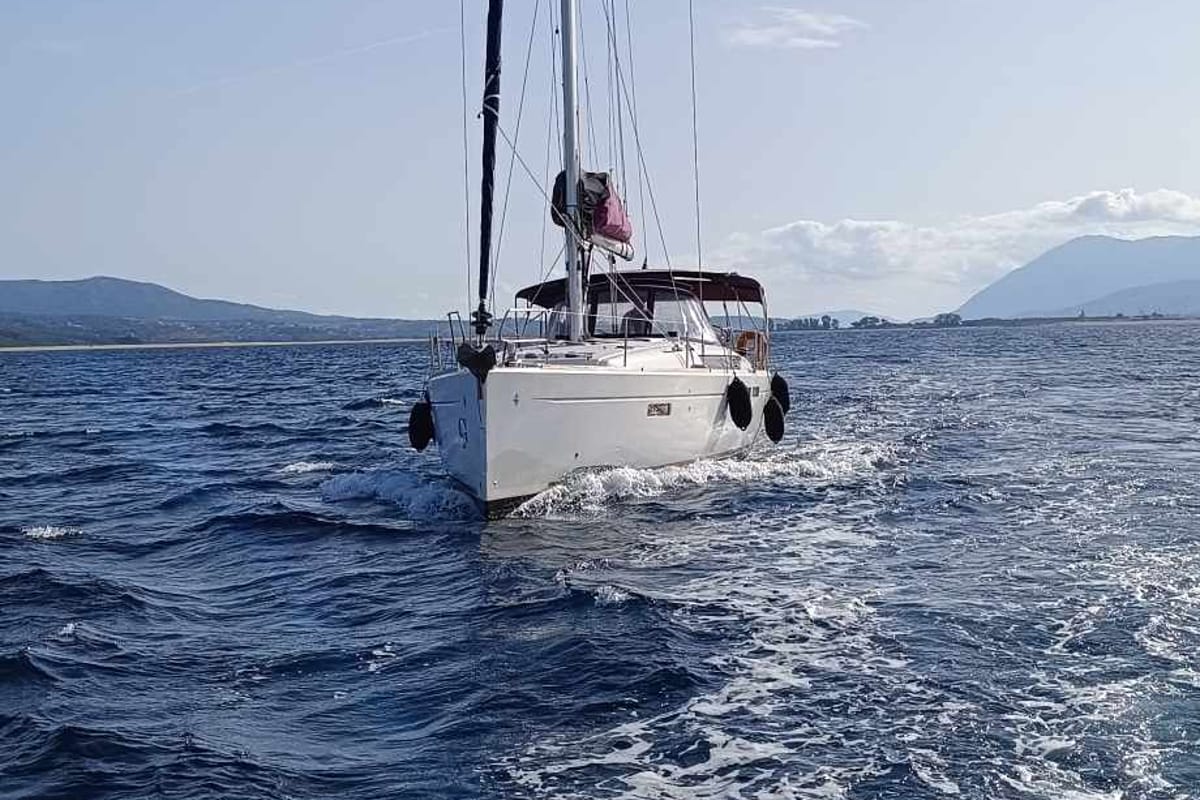 Exterior view of Evelina, a Jeanneau Sun Odyssey 509 sailboat at Kontokali, Greece