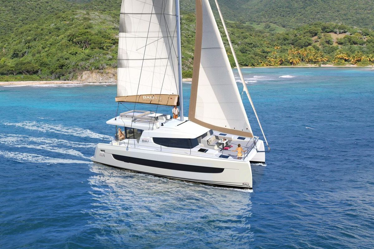 Exterior view of Te Tiama, a Bali 4.4 catamaran at Hyères, France