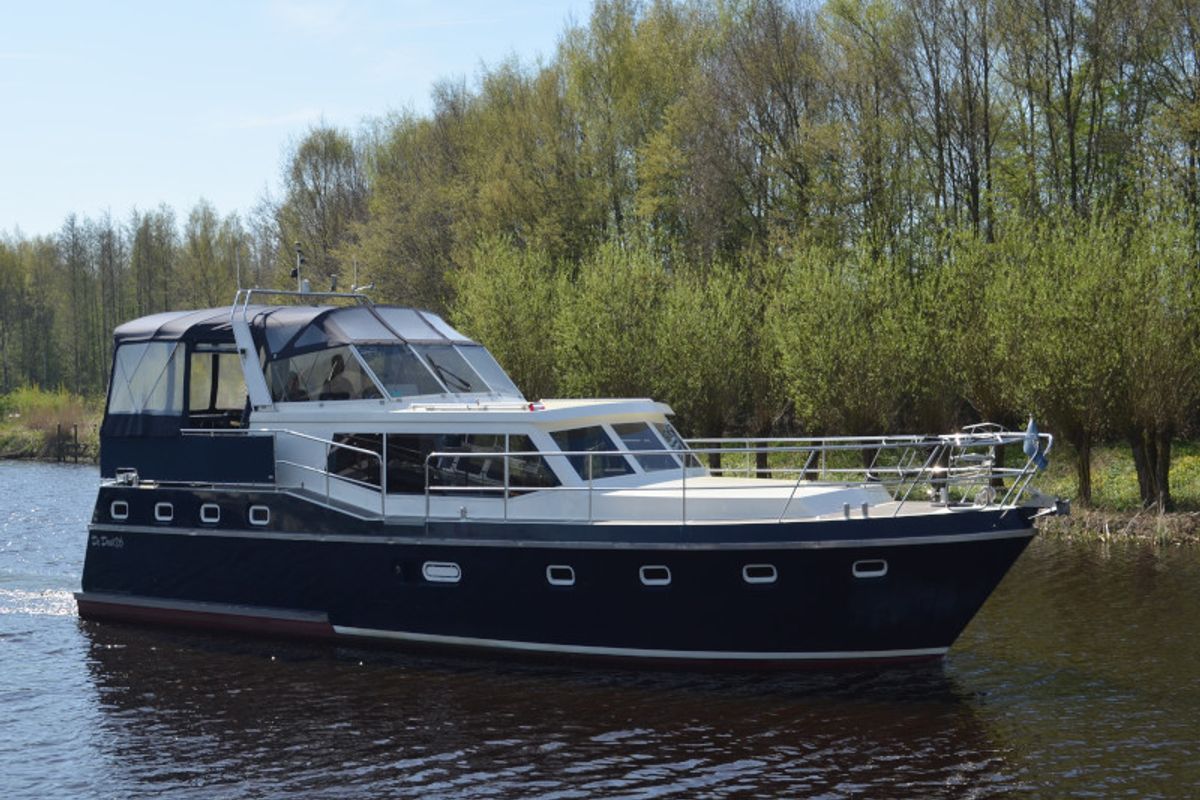 Exterior view of Drait 26, a De Drait Renal 50 motorboat at Drachten, Netherlands