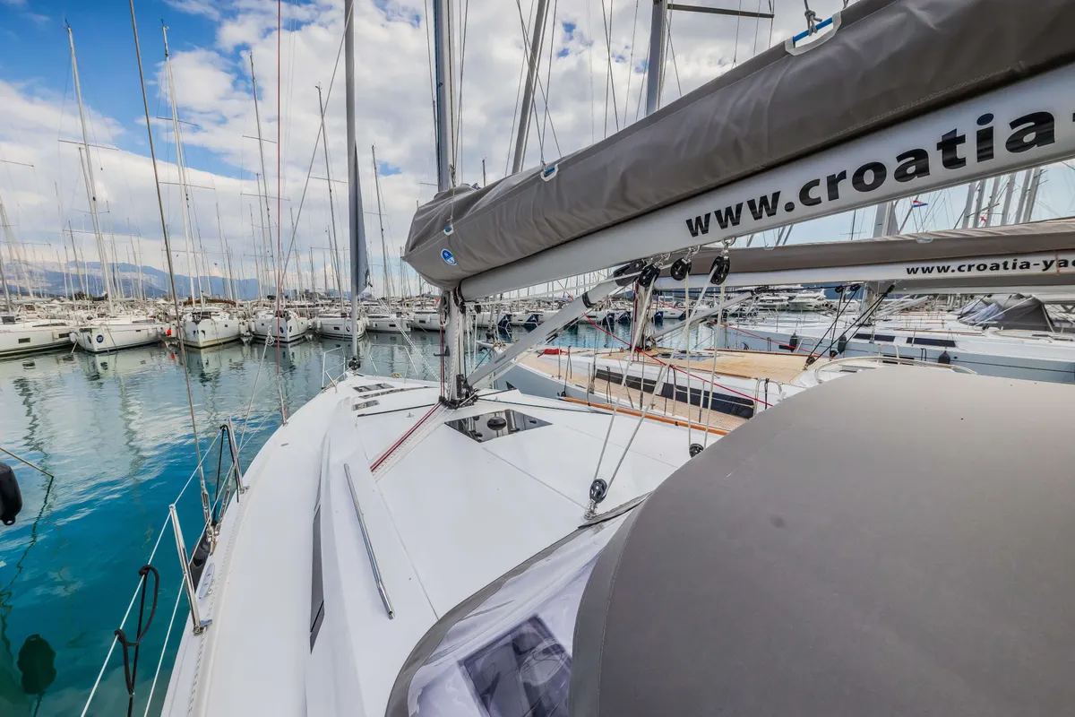 Catch Me If You Can, a Hanse Yachts Hanse 410 sailboat at Grad Šibenik, Croatia