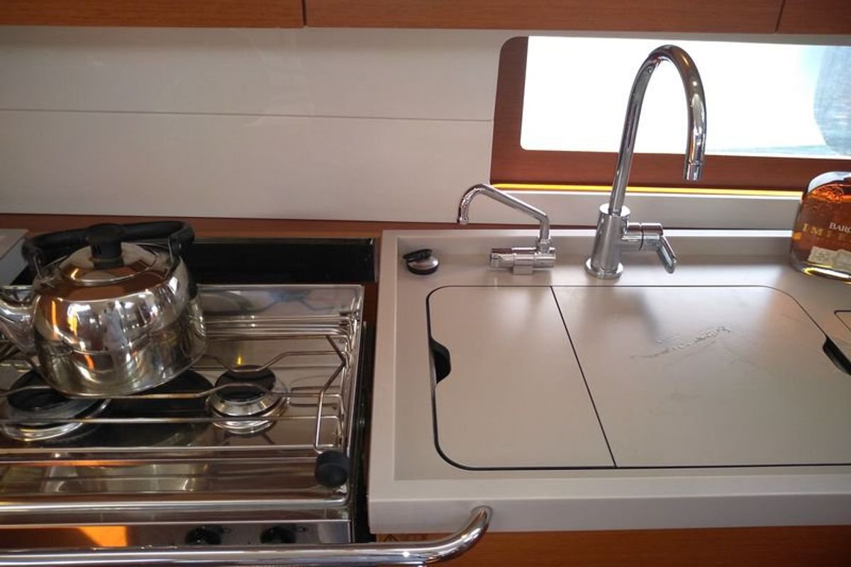 Galley of Famiglia, a Beneteau Oceanis 51.1 sailboat at Athens, Greece