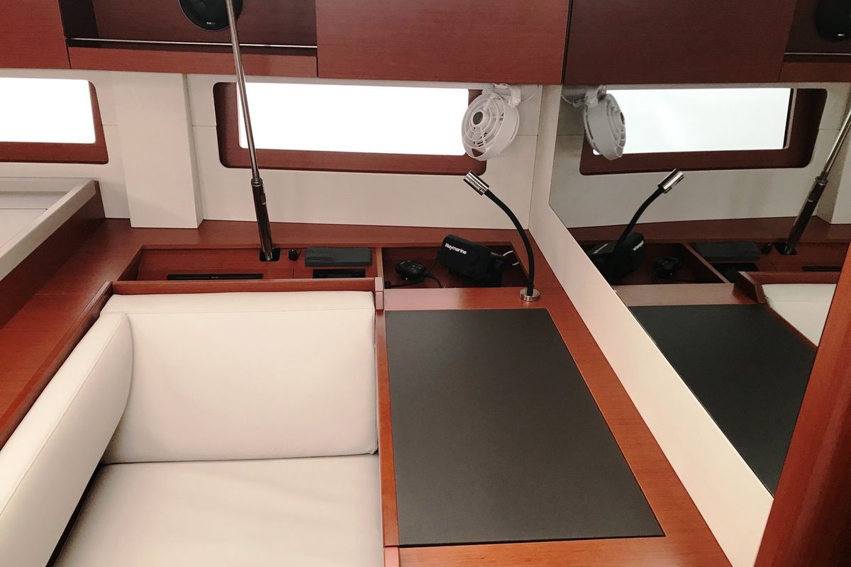Salon of Famiglia, a Beneteau Oceanis 51.1 sailboat at Athens, Greece