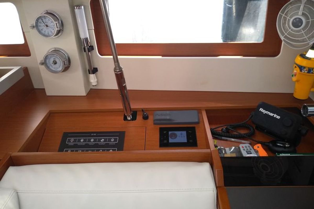 Salon of Famiglia, a Beneteau Oceanis 51.1 sailboat at Athens, Greece
