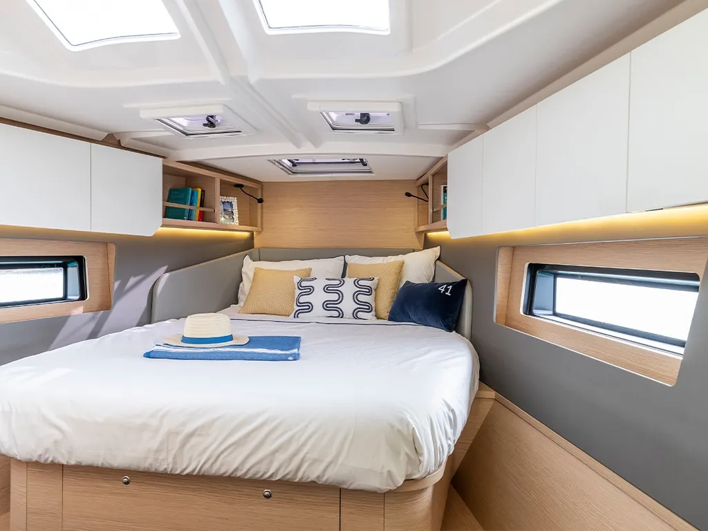 Cabin on Donamar, a Dufour 41 sailboat at es Jonquet, Spain