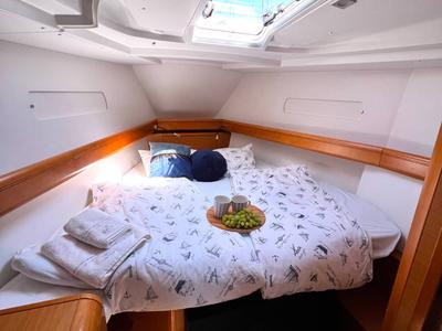 Cabin on Lady Linda, a Jeanneau Sun Odyssey 439 sailboat at Općina Baška Voda, Croatia