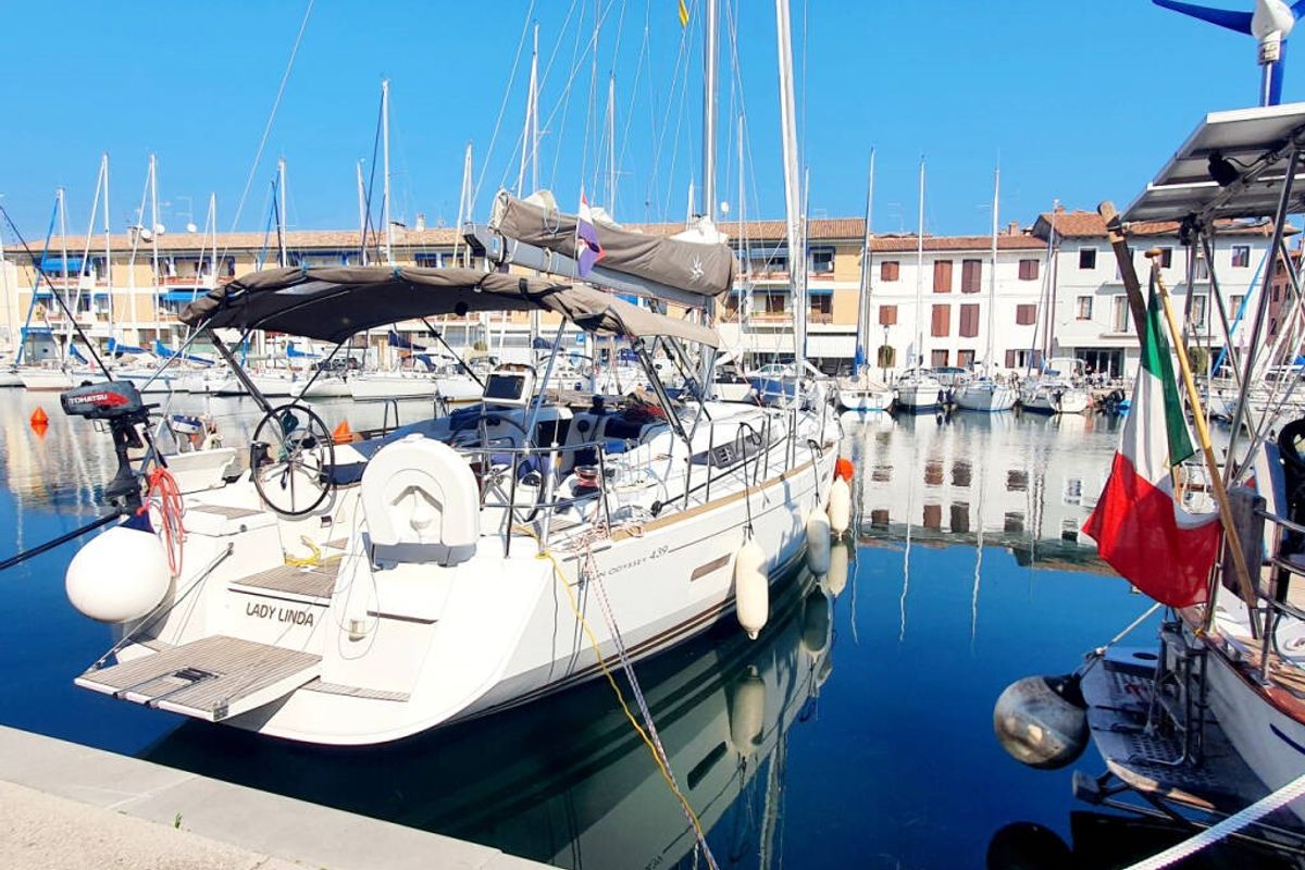 Exterior view of Lady Linda, a Jeanneau Sun Odyssey 439 sailboat at Općina Baška Voda, Croatia