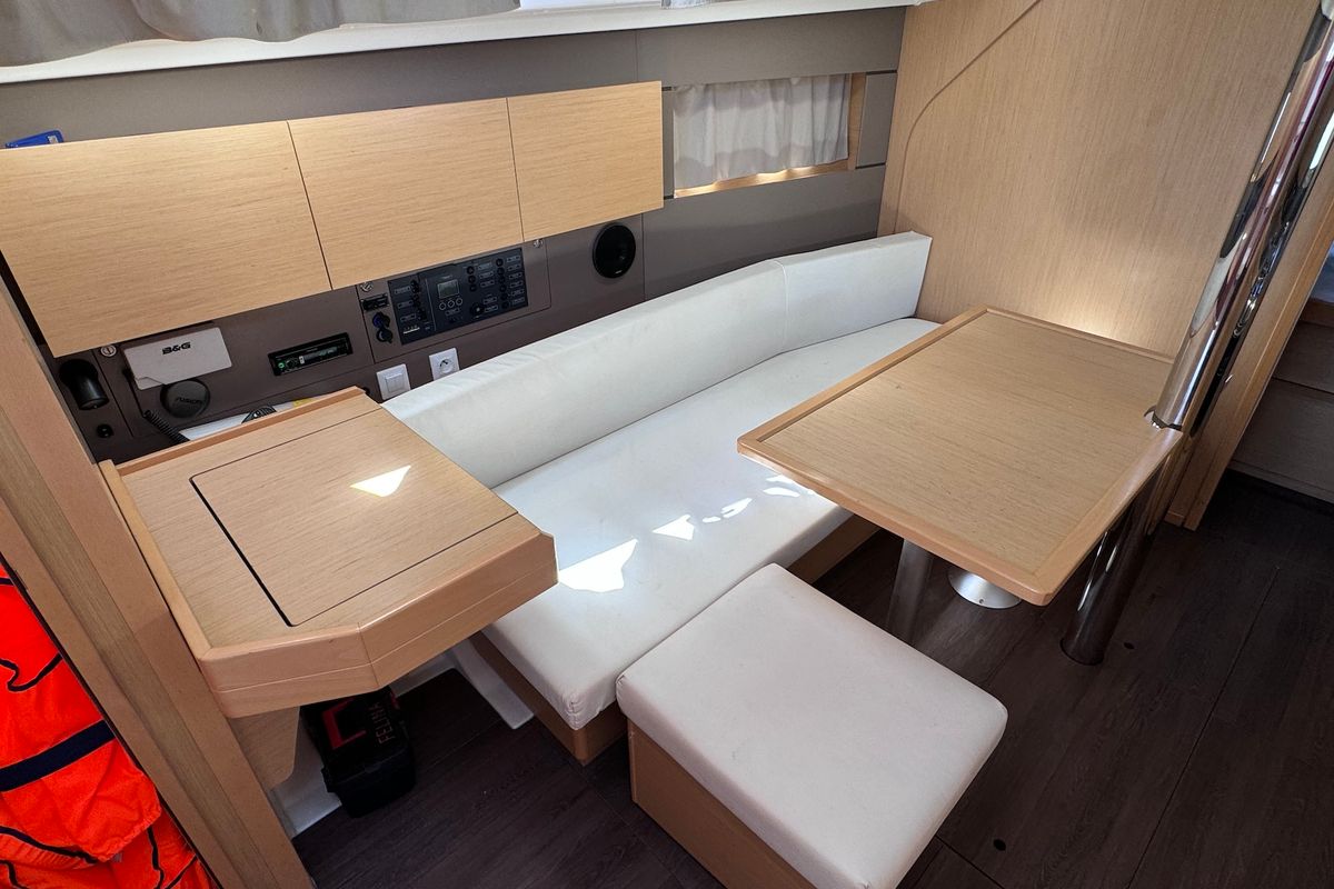 Salon of Felina, a Beneteau Oceanis 38 sailboat at Općina Sukošan, Croatia