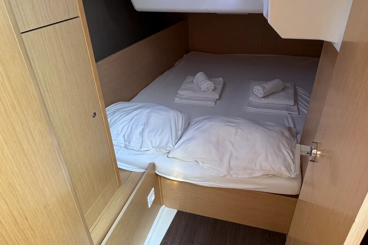 Cabin on Felina, a Beneteau Oceanis 38 sailboat at Općina Sukošan, Croatia