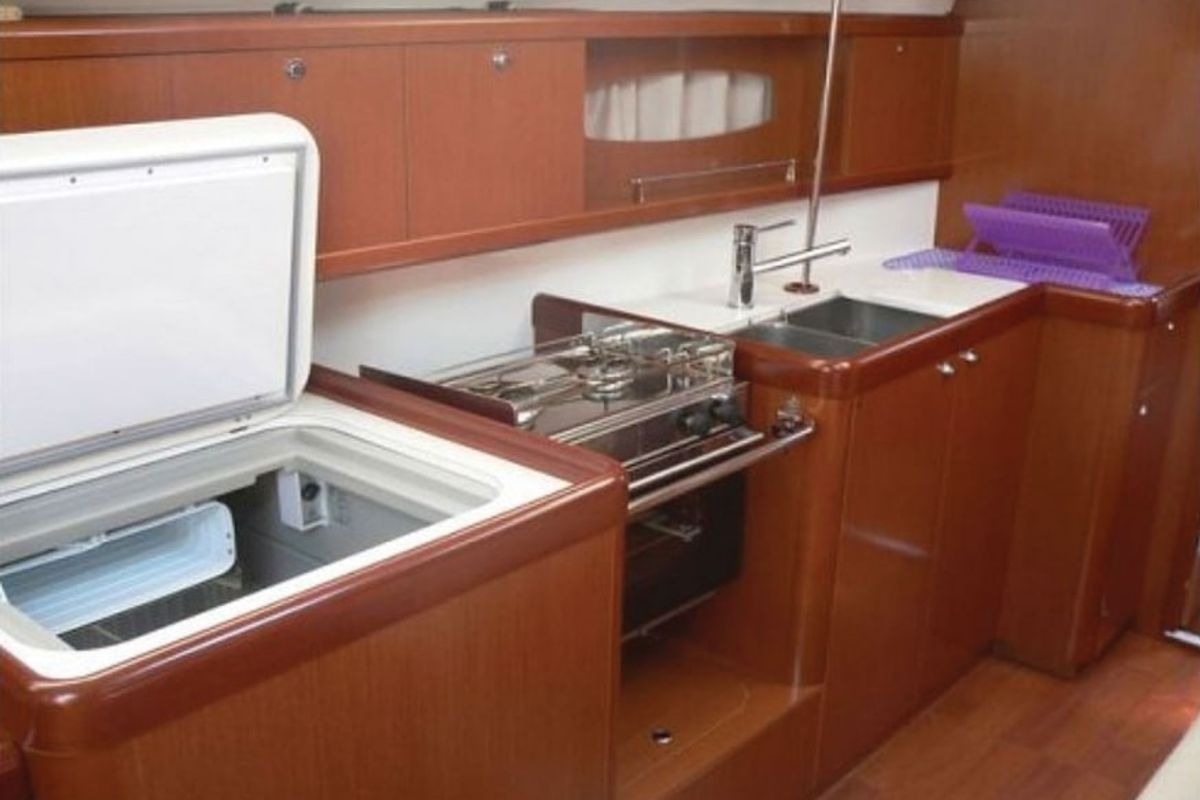 Galley of Tosca, a Beneteau Oceanis 40 sailboat at Municipal Unit of Elefsina, Greece