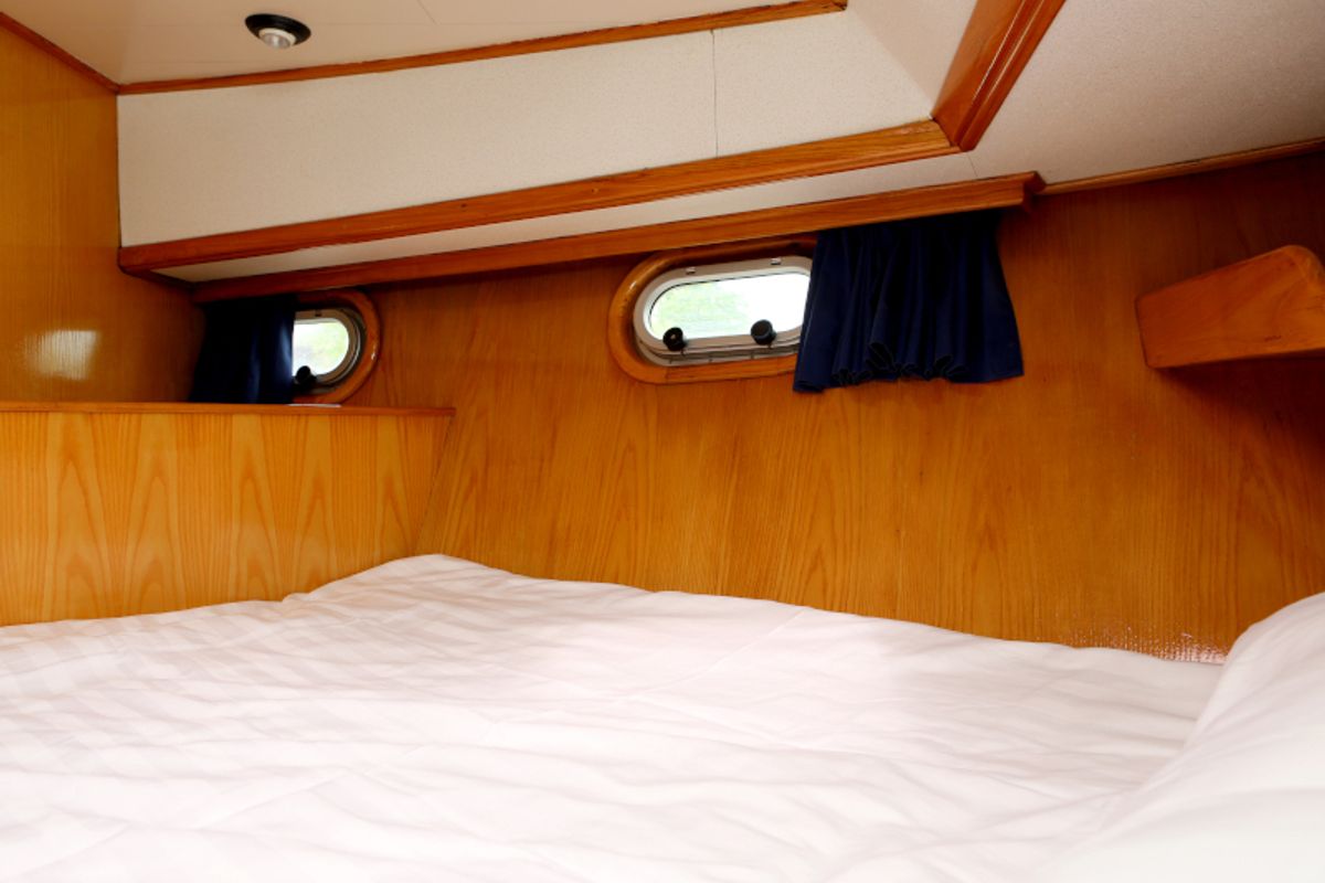 Cabin on Callisto, a Pedro Solano 33 motorboat at Heukelum, Netherlands